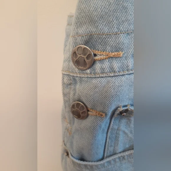 Light Wash Denim Garfield Patch Short Overalls - size large - Picture 3 of 11